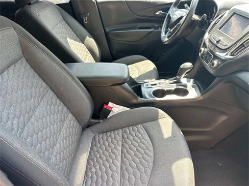Used 2021 Chevrolet Equinox LT image 22