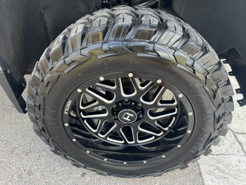 Used 2020 Chevrolet Silverado 1500 LT Trail Boss image 9