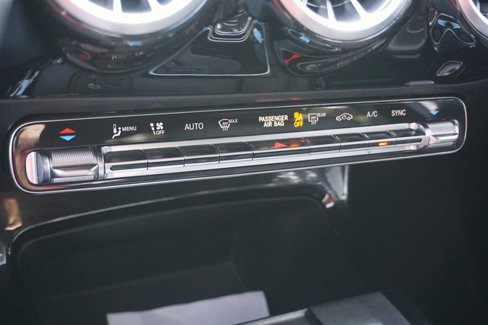 Used 2019 Mercedes-Benz A 220 image 12