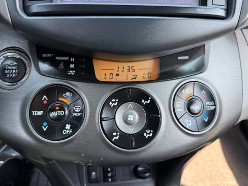 Used 2012 Toyota RAV4 Limited image 54