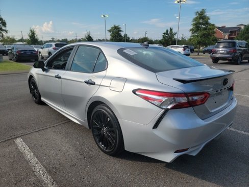 Used 2020 Toyota Camry SE image 5