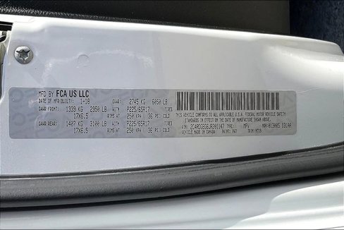 Used 2018 Dodge Grand Caravan SE image 28