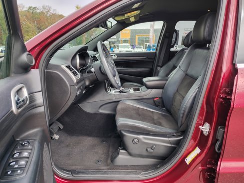 Used 2019 Jeep Grand Cherokee Laredo w/ Laredo X Package image 14