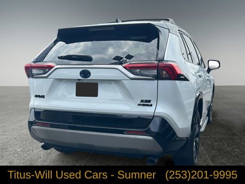 Used 2023 Toyota RAV4 XSE image 3