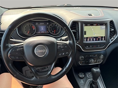 Used 2021 Jeep Cherokee Trailhawk w/ Sun & Sound Group image 9