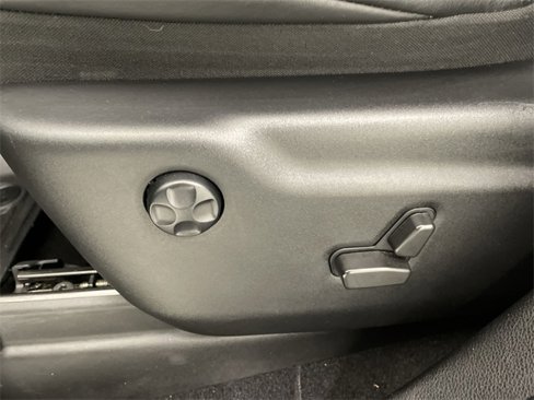 Used 2021 Jeep Grand Cherokee SRT image 23