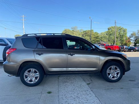 Used 2012 Toyota RAV4 4WD image 4