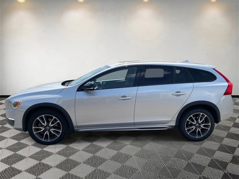 Used 2015 Volvo V60 T5 Cross Country Platinum w/ Protection Package image 6