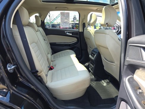 Used 2019 Ford Edge SEL image 41