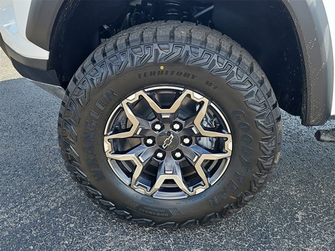 New 2026 Chevrolet Colorado ZR2 w/ Technology Package image 13