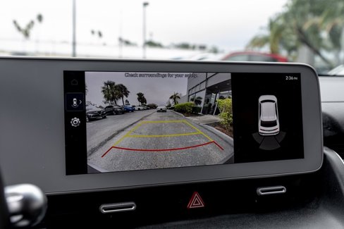 Used 2022 Hyundai Ioniq 5 SE image 17