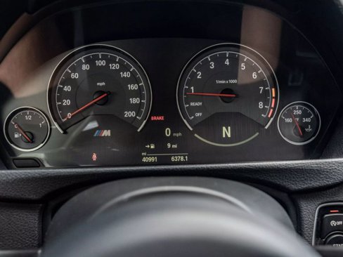 Used 2015 BMW M4 Coupe image 13