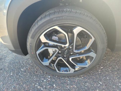 New 2025 Chevrolet Trax RS w/ Driver Confidence Package image 10