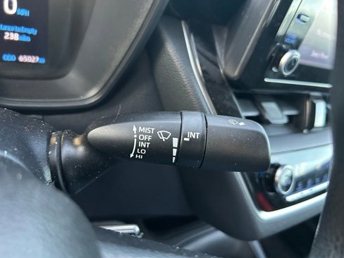 Used 2022 Toyota Corolla LE image 19