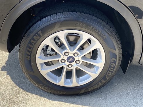 Used 2020 Ford Escape SE image 31