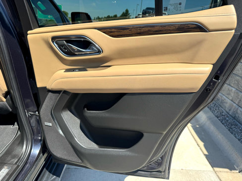 Used 2024 Chevrolet Tahoe Premier w/ Premium Package image 25