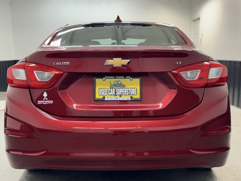 Used 2017 Chevrolet Cruze LT w/ Convenience Package image 6