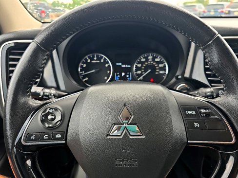 Used 2020 Mitsubishi Outlander SEL image 21