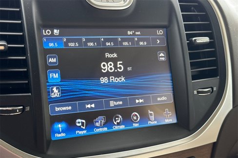 Used 2013 Chrysler 300 C Luxury Series w/ Beats Audio Group image 26