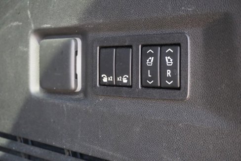 Used 2022 Chevrolet Tahoe LT image 21