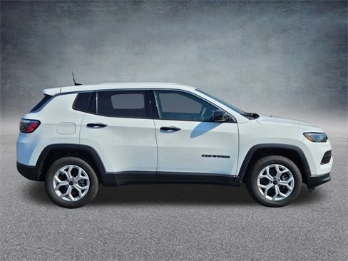 New 2025 Jeep Compass Sport image 3