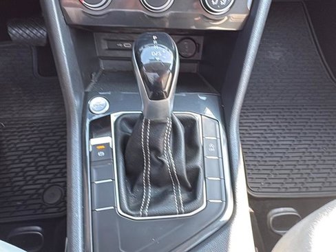 Used 2022 Volkswagen Tiguan S image 24