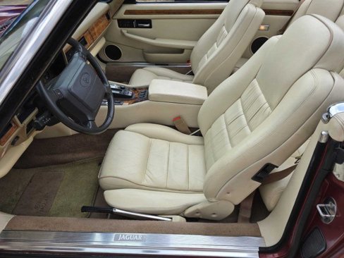 Used 1995 Jaguar XJS V12 Convertible image 8