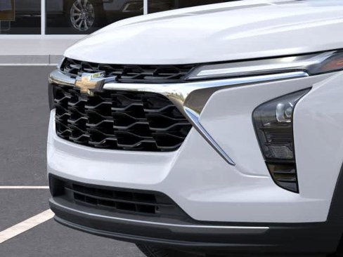 New 2025 Chevrolet Trax LT w/ Driver Confidence Package image 13