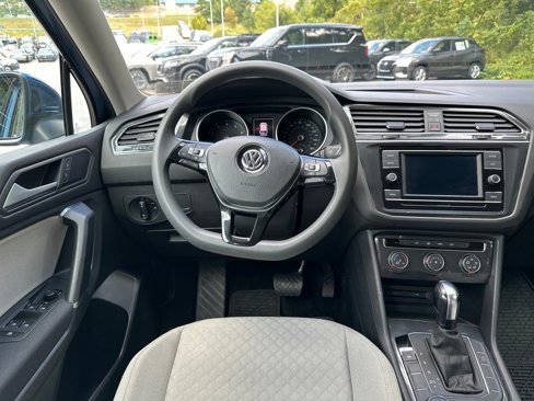 Used 2020 Volkswagen Tiguan S image 27