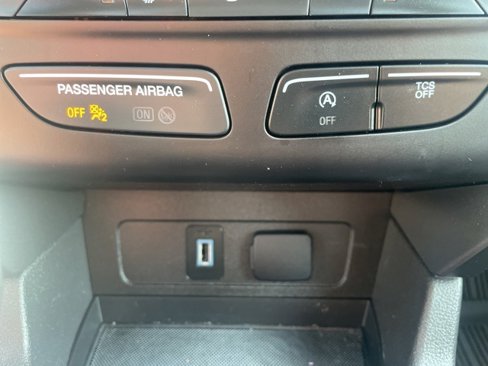 Used 2019 Ford Escape SEL image 28