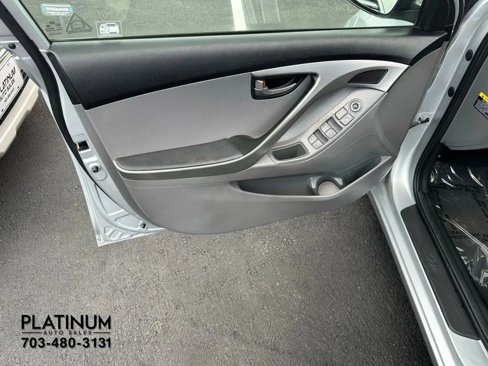 Used 2013 Hyundai Elantra GLS image 10