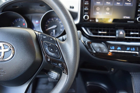 Used 2020 Toyota C-HR LE image 58
