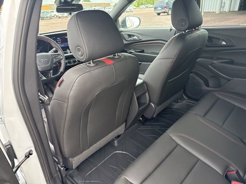 New 2025 Chevrolet Trax RS image 22