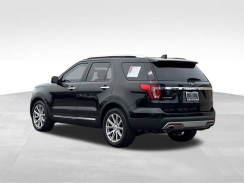 Used 2017 Ford Explorer Limited image 3