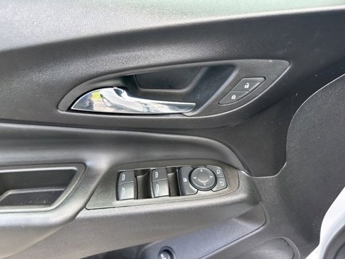 Used 2022 Chevrolet Equinox LT image 8