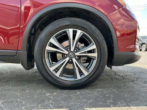 Used 2020 Nissan Rogue SV w/ Premium Package image 21