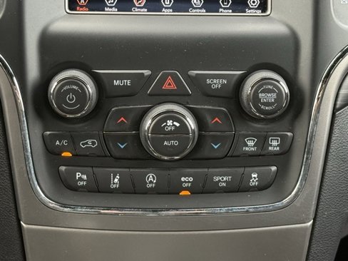 Used 2021 Jeep Grand Cherokee Laredo image 28