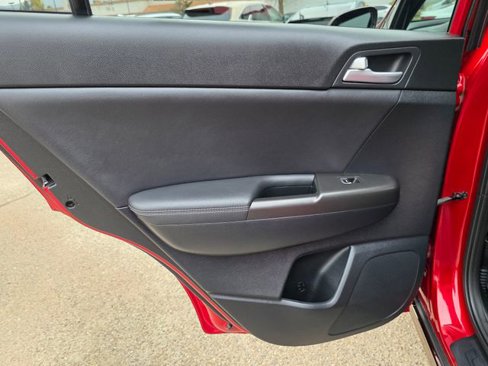 Used 2021 Kia Sportage S image 18