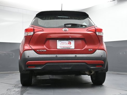 Used 2020 Nissan Kicks SR image 26