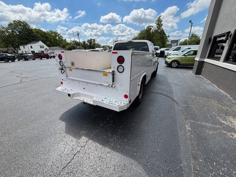 Used 2002 Ford F350 XL image 4