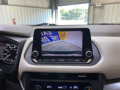 Used 2023 Nissan Rogue SV image 40