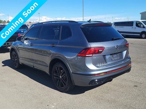 Used 2022 Volkswagen Tiguan SE R-Line image 4