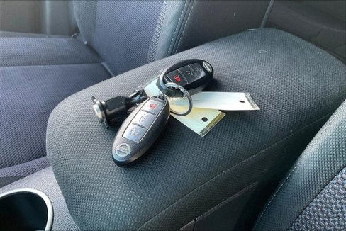 Used 2013 Nissan Rogue SV image 10