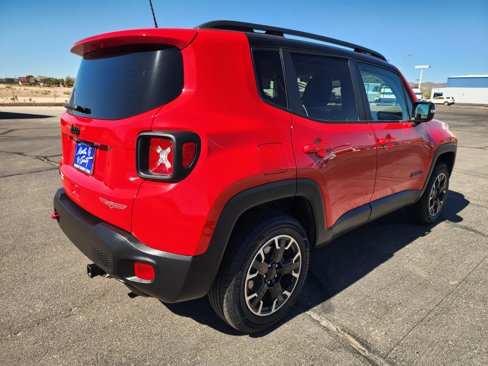 Used 2023 Jeep Renegade Trailhawk image 5