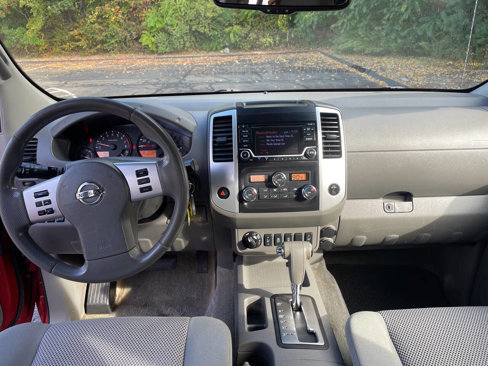 Used 2015 Nissan Frontier SV w/ SV Value Truck Package image 7