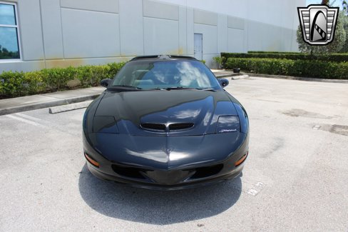 Used 1995 Pontiac Firebird Firehawk image 2