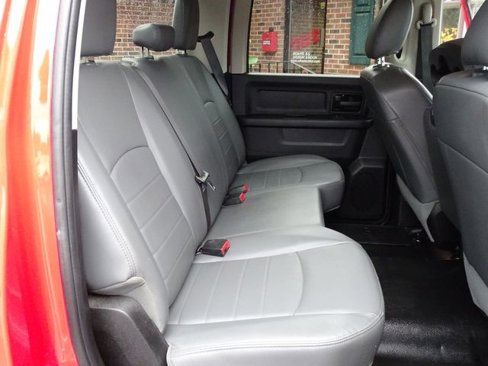 Used 2020 RAM 1500 Tradesman w/ Chrome Appearance Group image 13