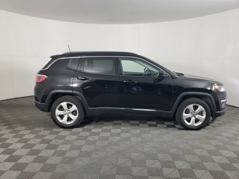 Used 2018 Jeep Compass Latitude w/ Popular Equipment Group image 3