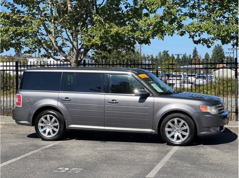 Used 2010 Ford Flex Limited image 1