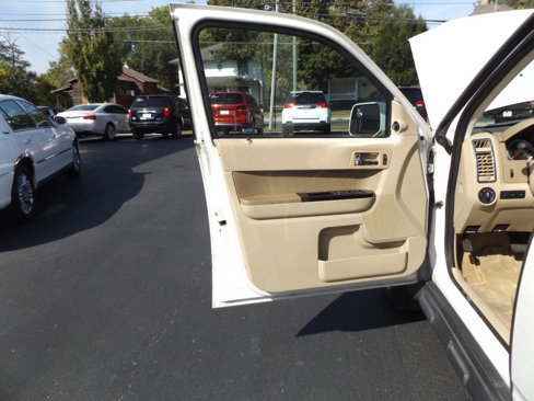 Used 2012 Ford Escape Limited image 17
